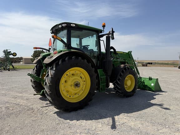Image of John Deere 6R 155 equipment image 4