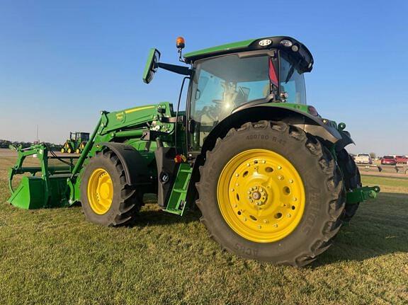 Image of John Deere 6R 155 equipment image 2