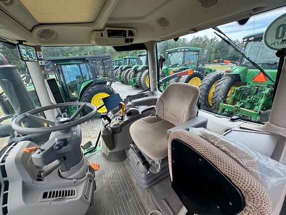Image of John Deere 6R 155 equipment image 3