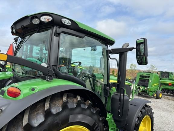 Image of John Deere 6R 155 equipment image 4