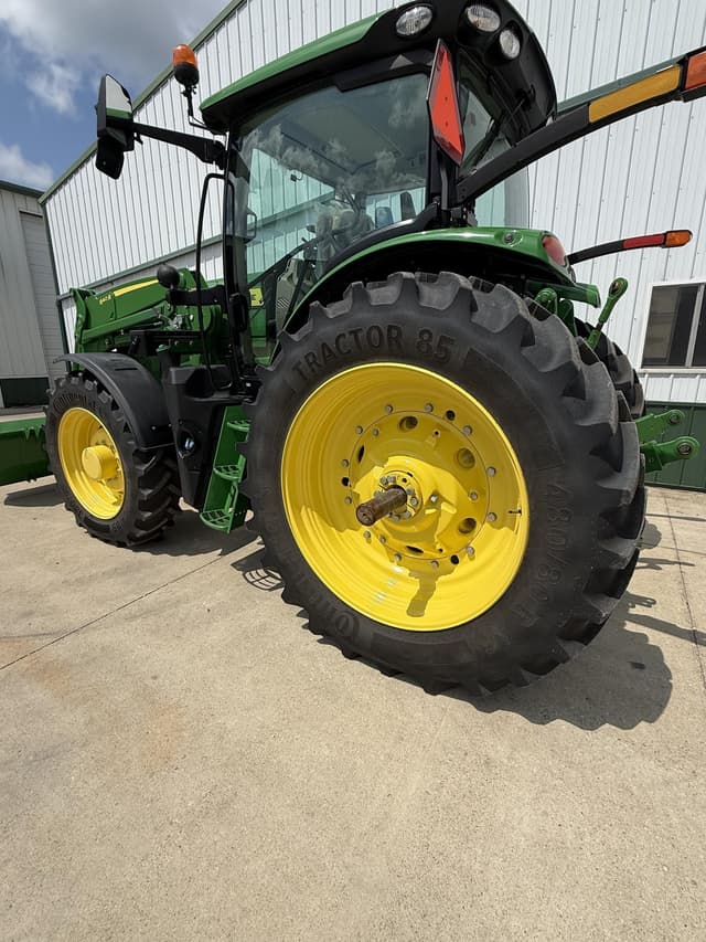 Image of John Deere 6R 155 equipment image 2