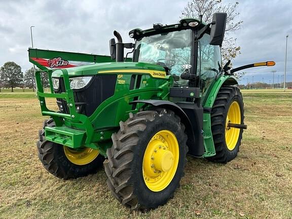 Image of John Deere 6R 155 equipment image 2