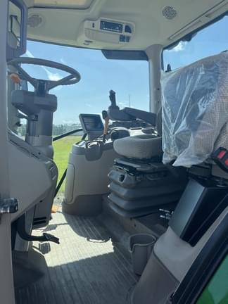 Image of John Deere 6R 155 equipment image 4