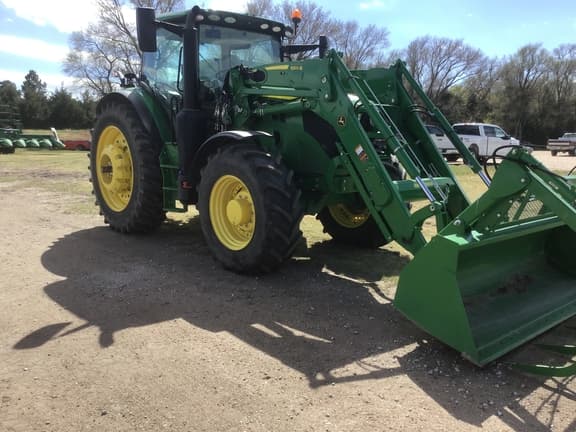 Image of John Deere 6R 155 equipment image 2