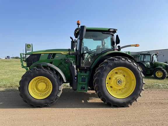 Image of John Deere 6R 155 equipment image 3