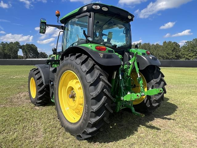 Image of John Deere 6R 155 equipment image 2