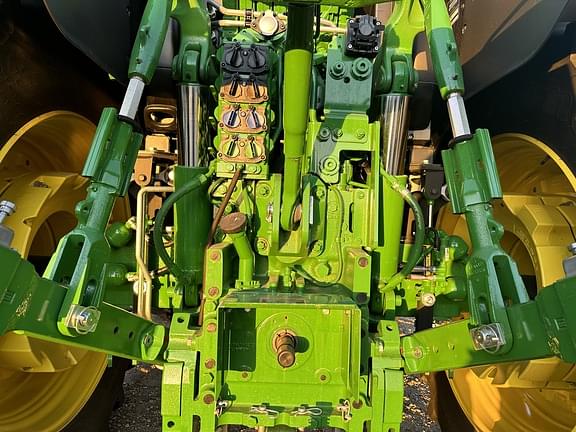 Image of John Deere 6R 155 equipment image 4