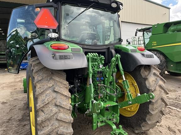 Image of John Deere 6R 155 equipment image 2