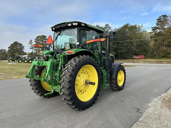 Image of John Deere 6R 155 equipment image 4