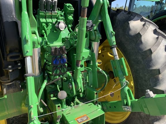 Image of John Deere 6R 155 equipment image 4