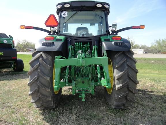 Image of John Deere 6R 155 equipment image 3