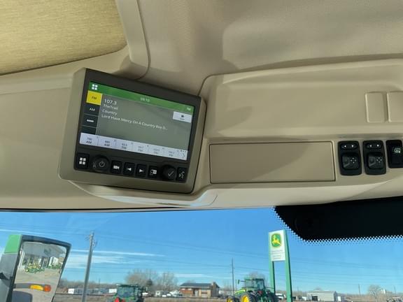 Image of John Deere 6R 155 equipment image 4