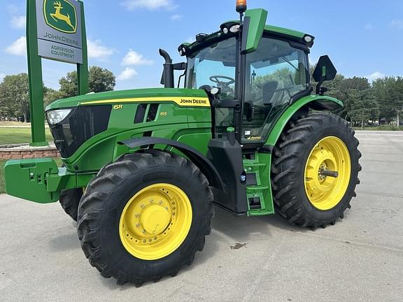 Image of John Deere 6R 155 equipment image 4