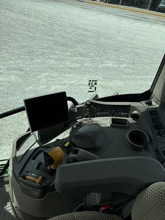 Image of John Deere 6R 155 equipment image 4