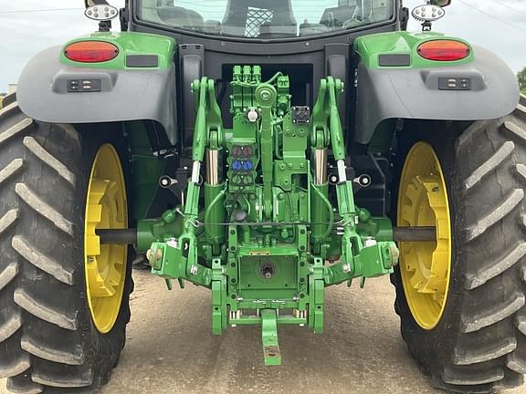 Image of John Deere 6R 155 equipment image 4