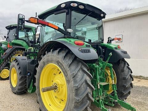 Image of John Deere 6R 155 equipment image 2