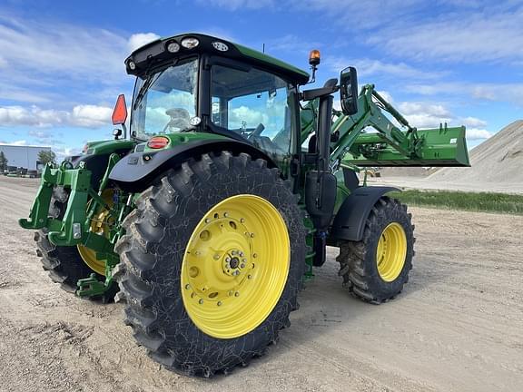 Image of John Deere 6R 165 equipment image 4