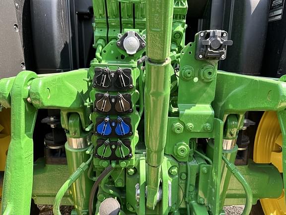 Image of John Deere 6R 165 equipment image 4