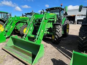 2023 John Deere 6R 165 Image