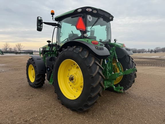 Image of John Deere 6R 165 equipment image 2