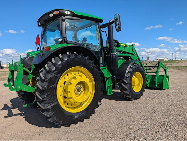Image of John Deere 6R 165 equipment image 4
