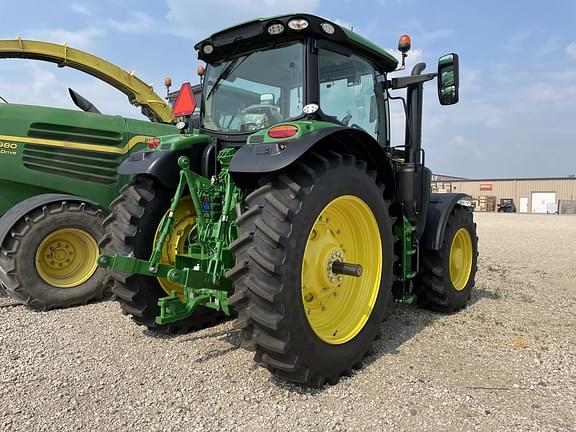 Image of John Deere 6R 175 equipment image 4