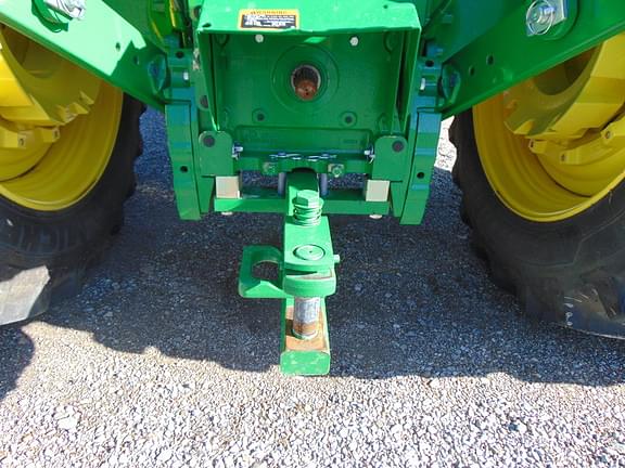 Image of John Deere 6R 175 equipment image 4