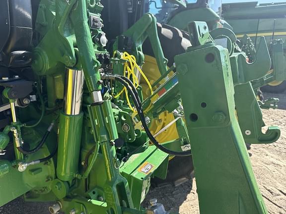 Image of John Deere 6R 175 equipment image 4