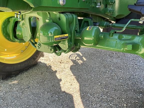 Image of John Deere 6R 175 equipment image 4