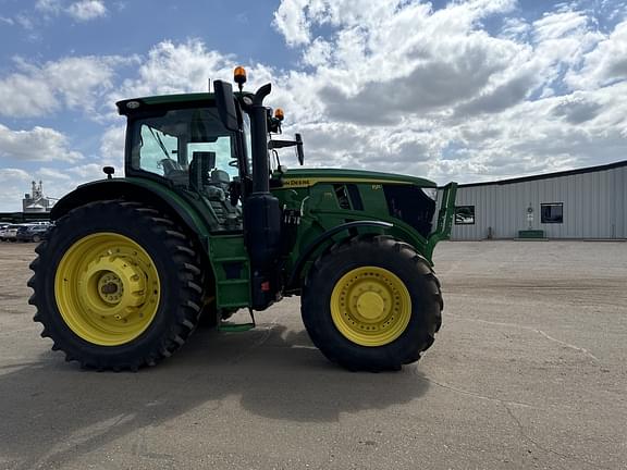 Image of John Deere 6R 175 equipment image 3