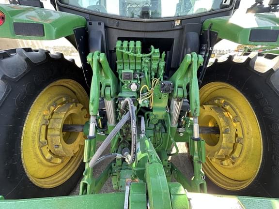 Image of John Deere 6R 175 equipment image 4