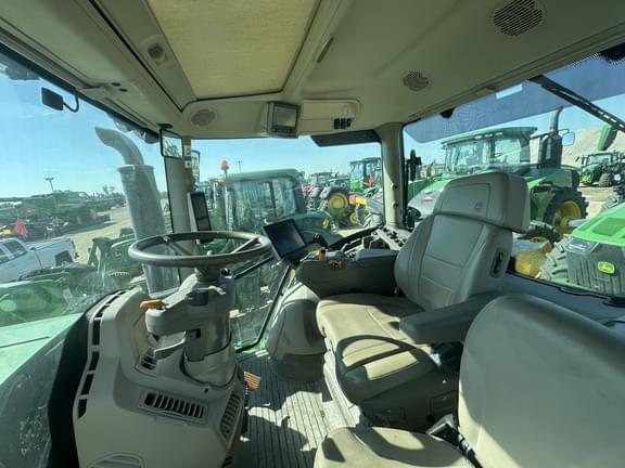 Image of John Deere 6R 175 equipment image 4