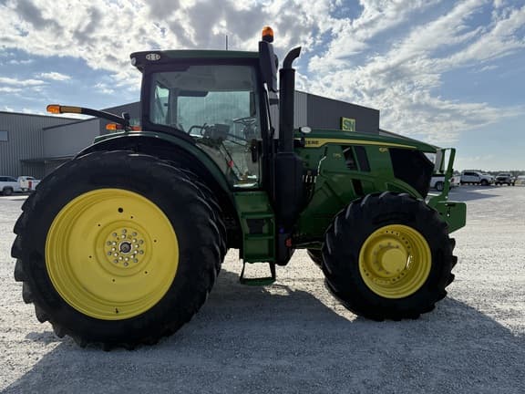 Image of John Deere 6R 175 equipment image 2
