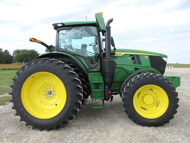 Image of John Deere 6R 175 equipment image 4