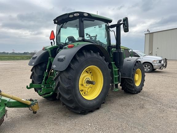 Image of John Deere 6R 175 equipment image 4