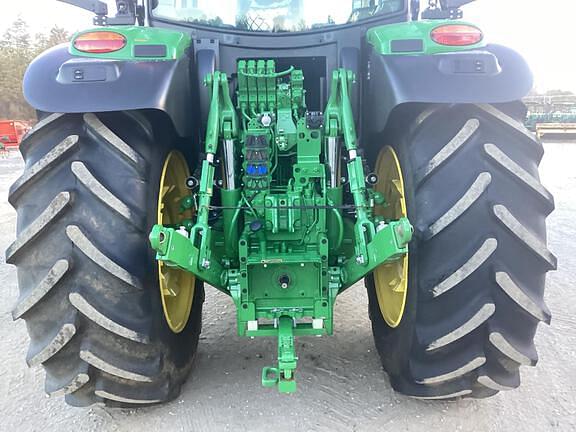 Image of John Deere 6R 175 equipment image 4