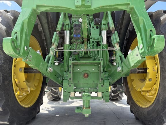 Image of John Deere 6R 175 equipment image 2