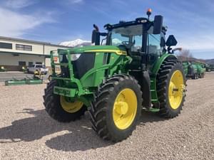 2023 John Deere 6R 195 Image