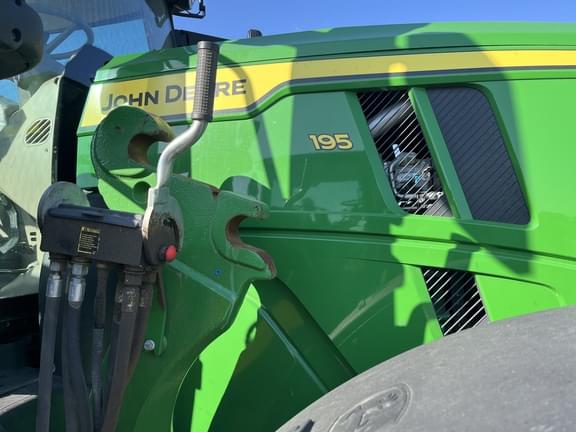Image of John Deere 6R 195 equipment image 2