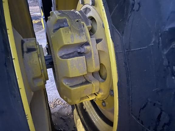 Image of John Deere 6R 195 equipment image 4