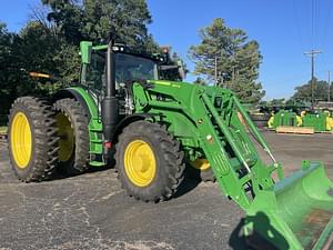 2023 John Deere 6R 195 Image