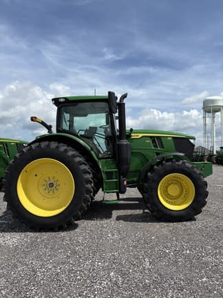 Image of John Deere 6R 195 equipment image 2