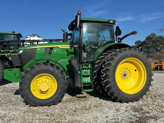 Image of John Deere 6R 215 equipment image 1