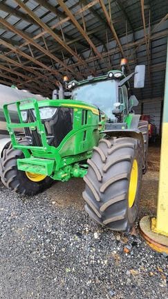 2023 John Deere 6R 215 Equipment Image0