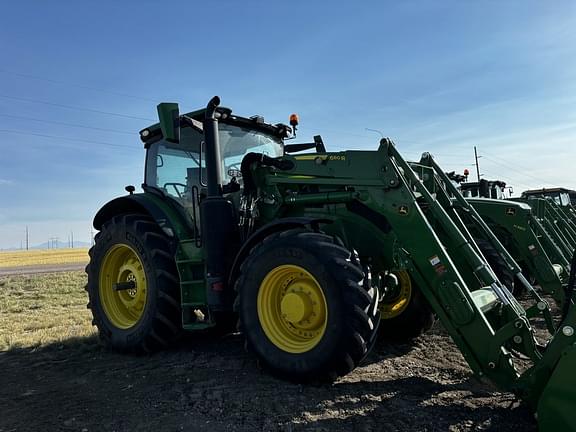 Image of John Deere 6R 215 equipment image 1