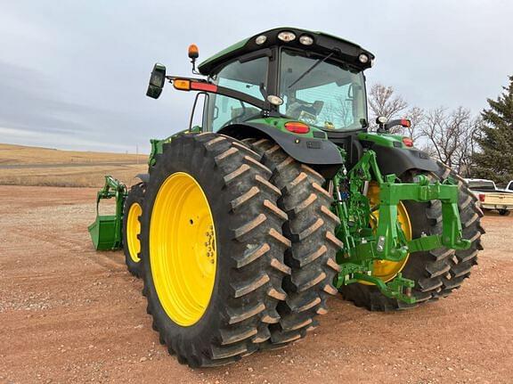 Image of John Deere 6R 215 equipment image 2