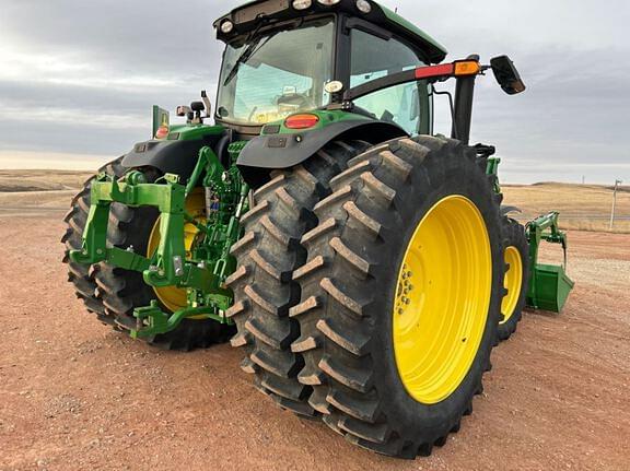 Image of John Deere 6R 215 equipment image 4