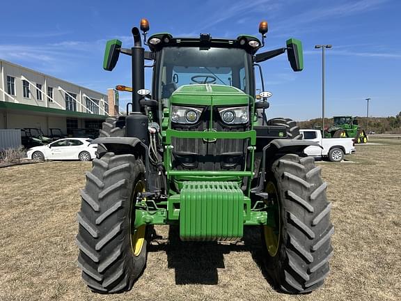 Image of John Deere 6R 215 equipment image 2