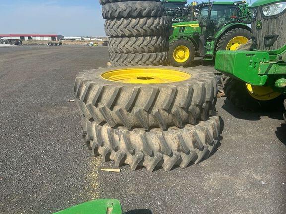Image of John Deere 6R 215 equipment image 4