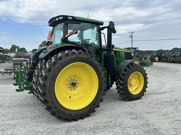 Image of John Deere 6R 215 equipment image 3